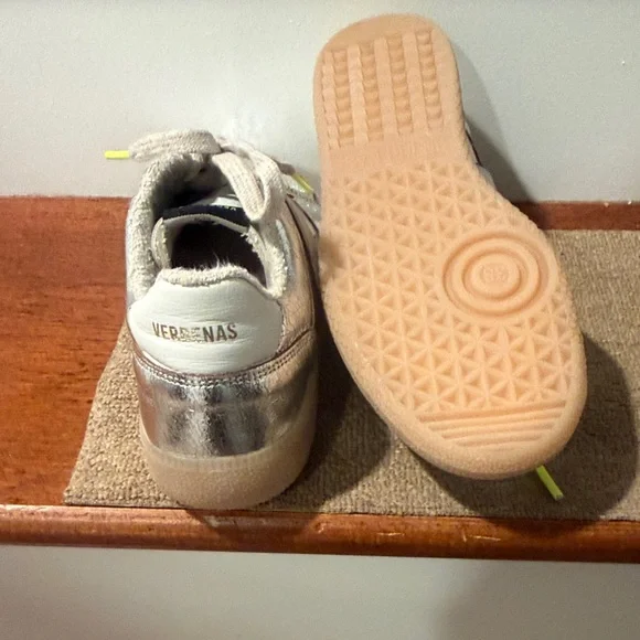Verbenas Metallic Sneakers - Picture 3 of 3